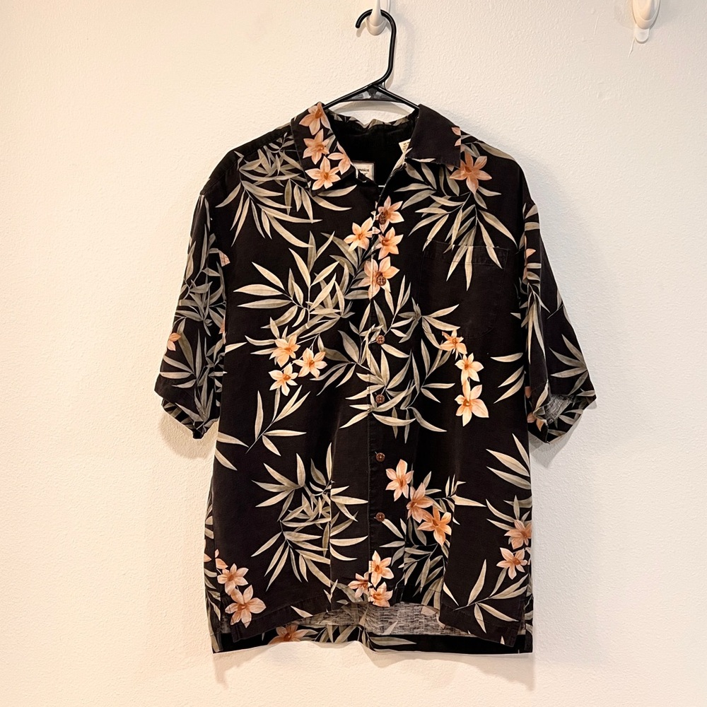 Jamaica Jaxx 100% Silk Men’s Black Floral Hawaiian Button Up Shirt Size M